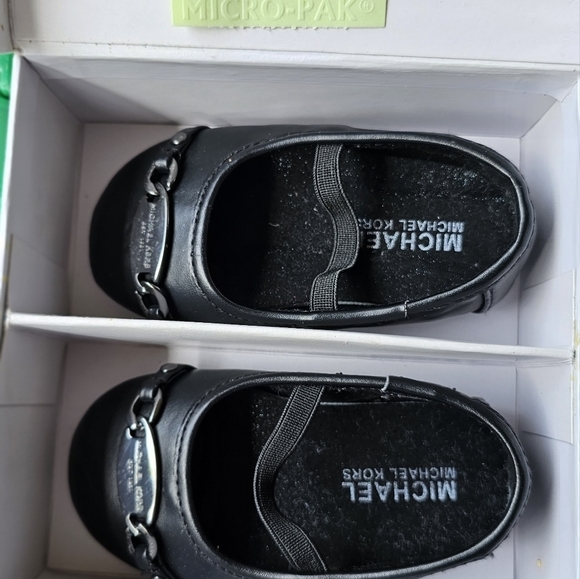 Micheal Kors Baby Reeder (9-12 Months) Shoes - Picture 2 of 5